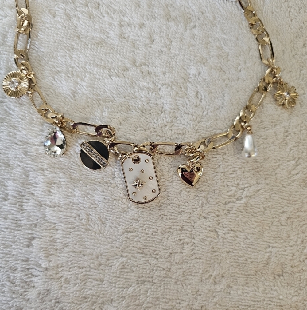 NWT On 34th Gold, Crystal, Pearl Mixed Charm Necklace Unique 18" - Picture 7 of 14